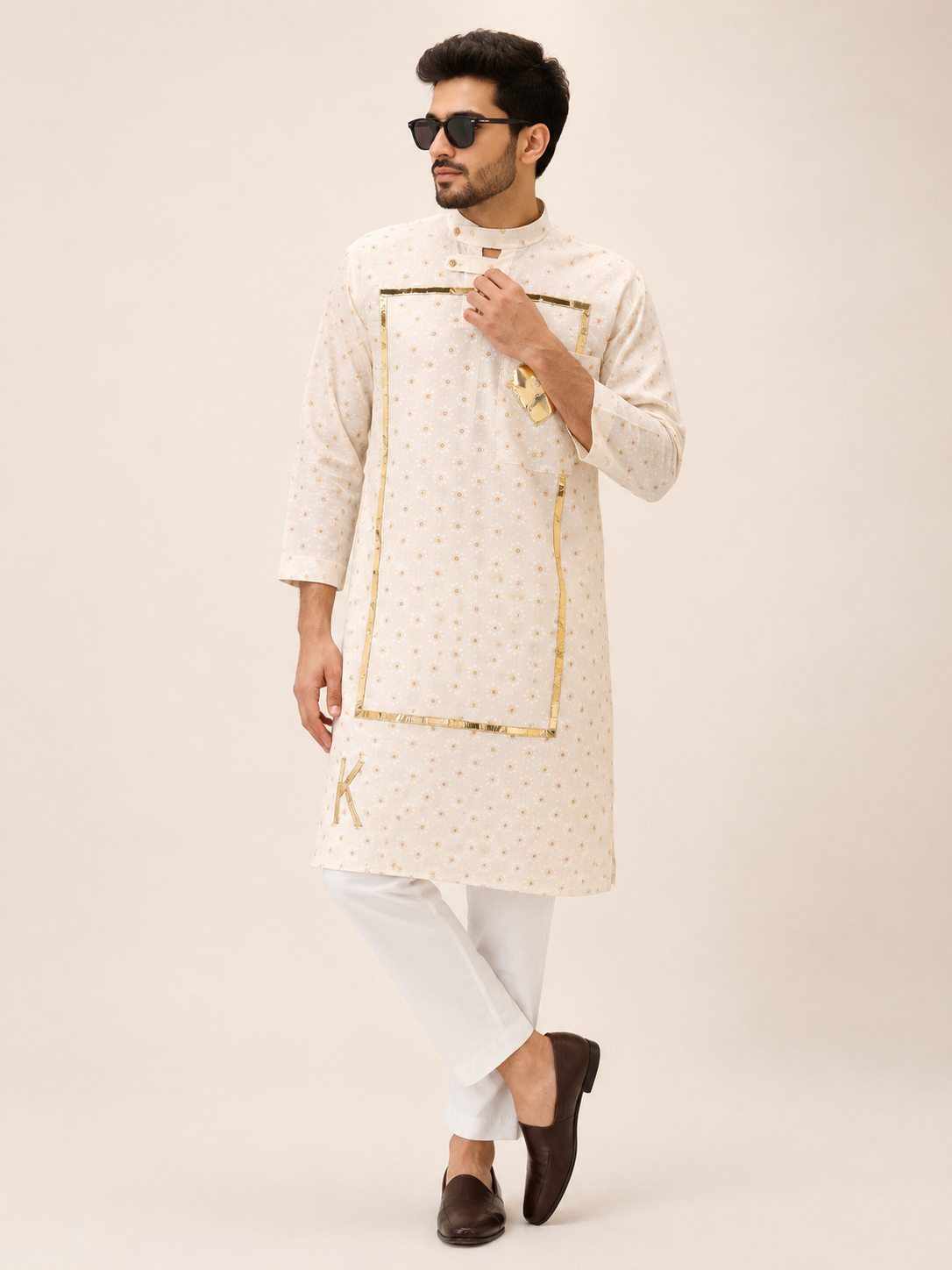 Off-White Kurta with Gold Metallic Accents