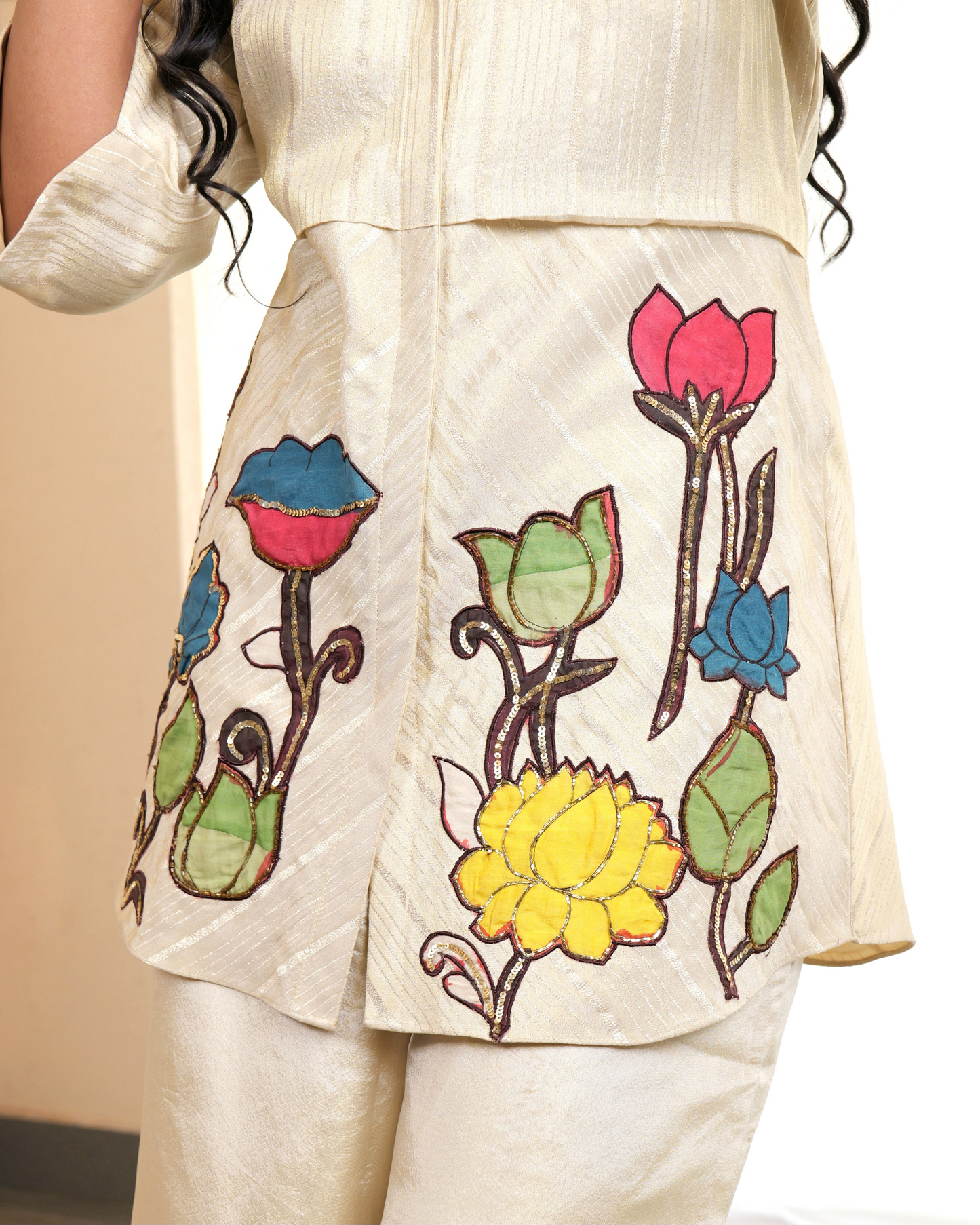 Tissue Coord set with Kalamkari Painting & Embroidery Highlights