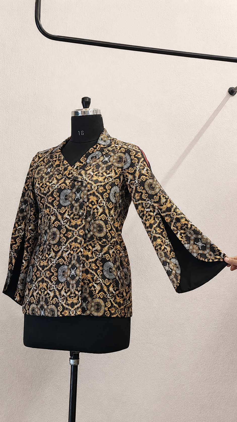 Regal Noir Printed Blazer