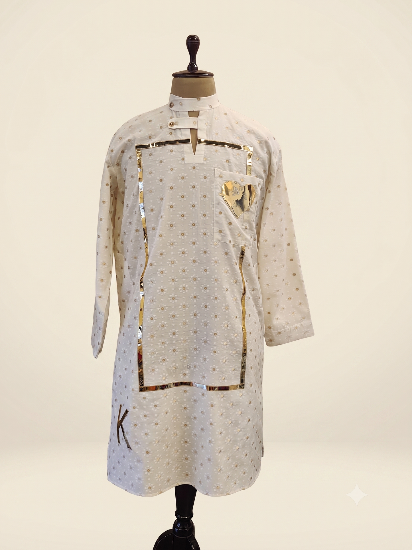 Off-White Kurta with Gold Metallic Accents