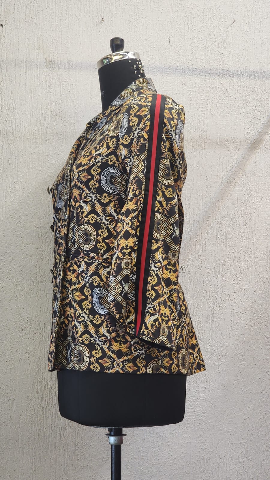 Regal Noir Printed Blazer